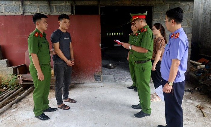 Cơ quan điều tra khám xét cơ sở giết mổ của đối tượng Nông Văn Chung
