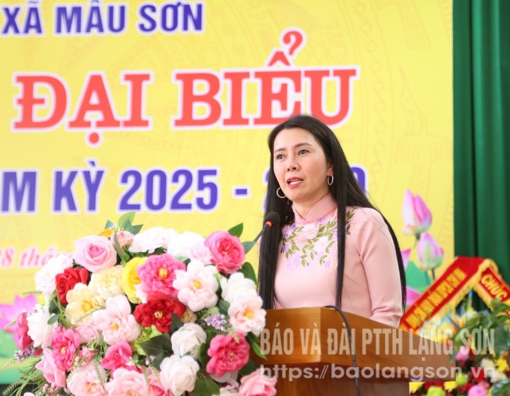 Đồng chí Đoàn Thu Hà, Ủy viên Ban Thường vụ Tỉnh ủy, Trưởng Ban Nội chính Tỉnh ủy phát biểu tại Đại hội