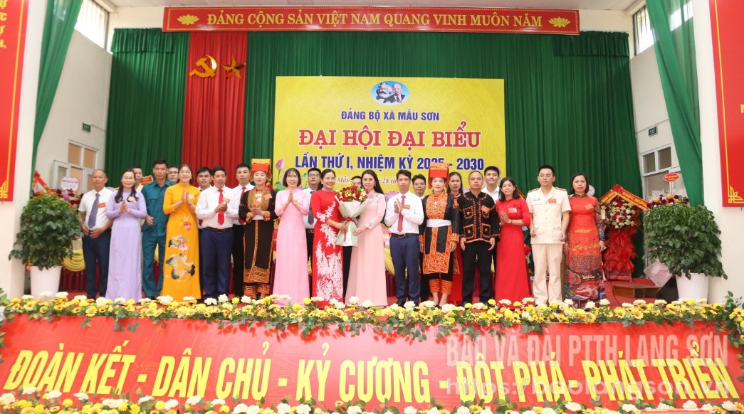 Ban chấp hành nhiệm kỳ 2025 - 2030 ra mắt Đại hội