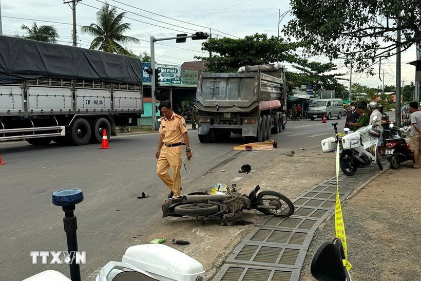HIện trường vụ tai nạn. (Ảnh: TTXVN phát)