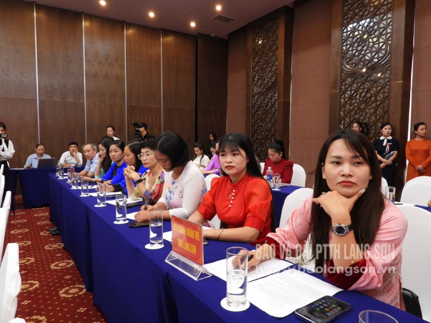 Các doanh nhân trẻ Lạng Sơn tham dự vòng đối thoại địa phương diễn đàn kinh tế tư nhân tổ chức tại Lạng Sơn