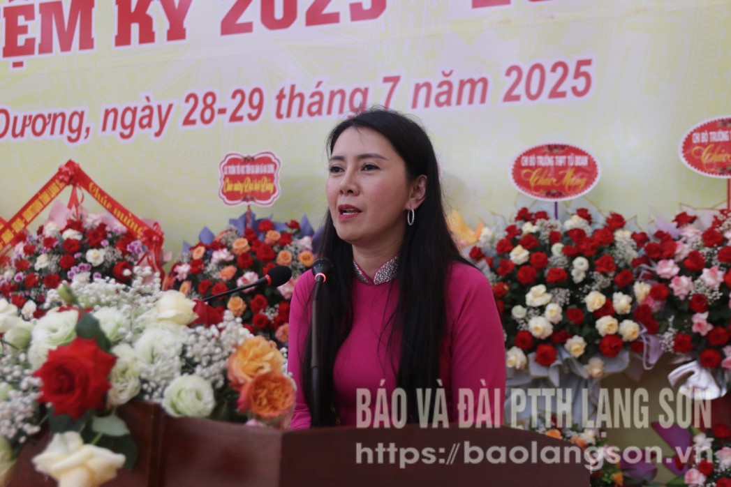 Đồng chí Đoàn Thu Hà, Ủy viên Ban Thường vụ Tỉnh ủy, Trưởng Ban Nội chính Tỉnh ủy phát biểu chỉ đạo đại hội