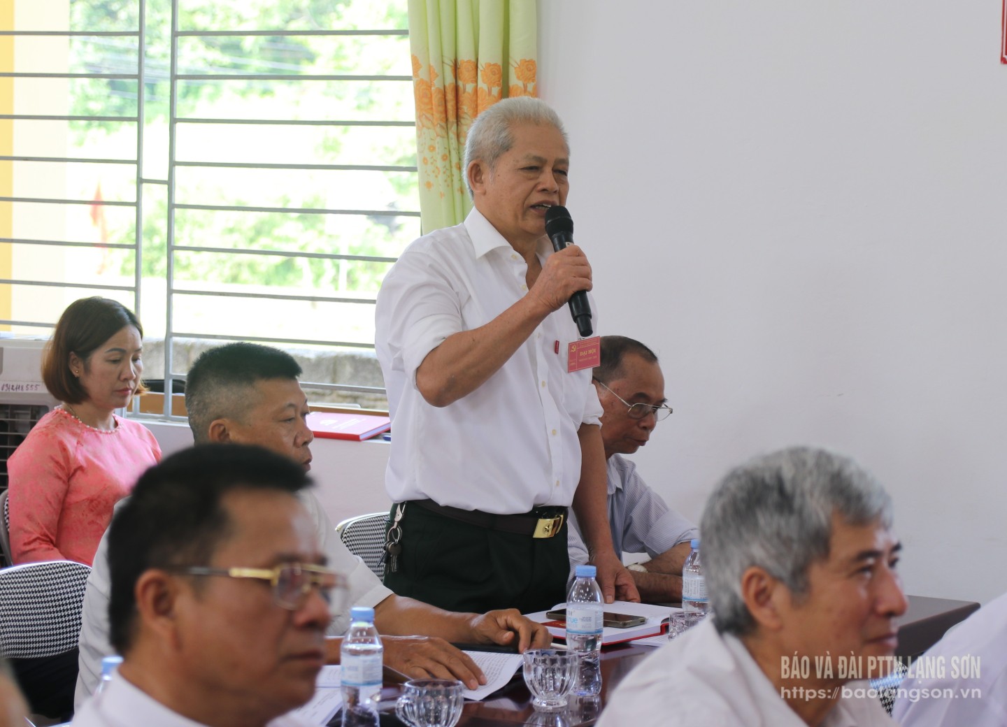 Đại biểu phát biểu ý kiến tại đại hội