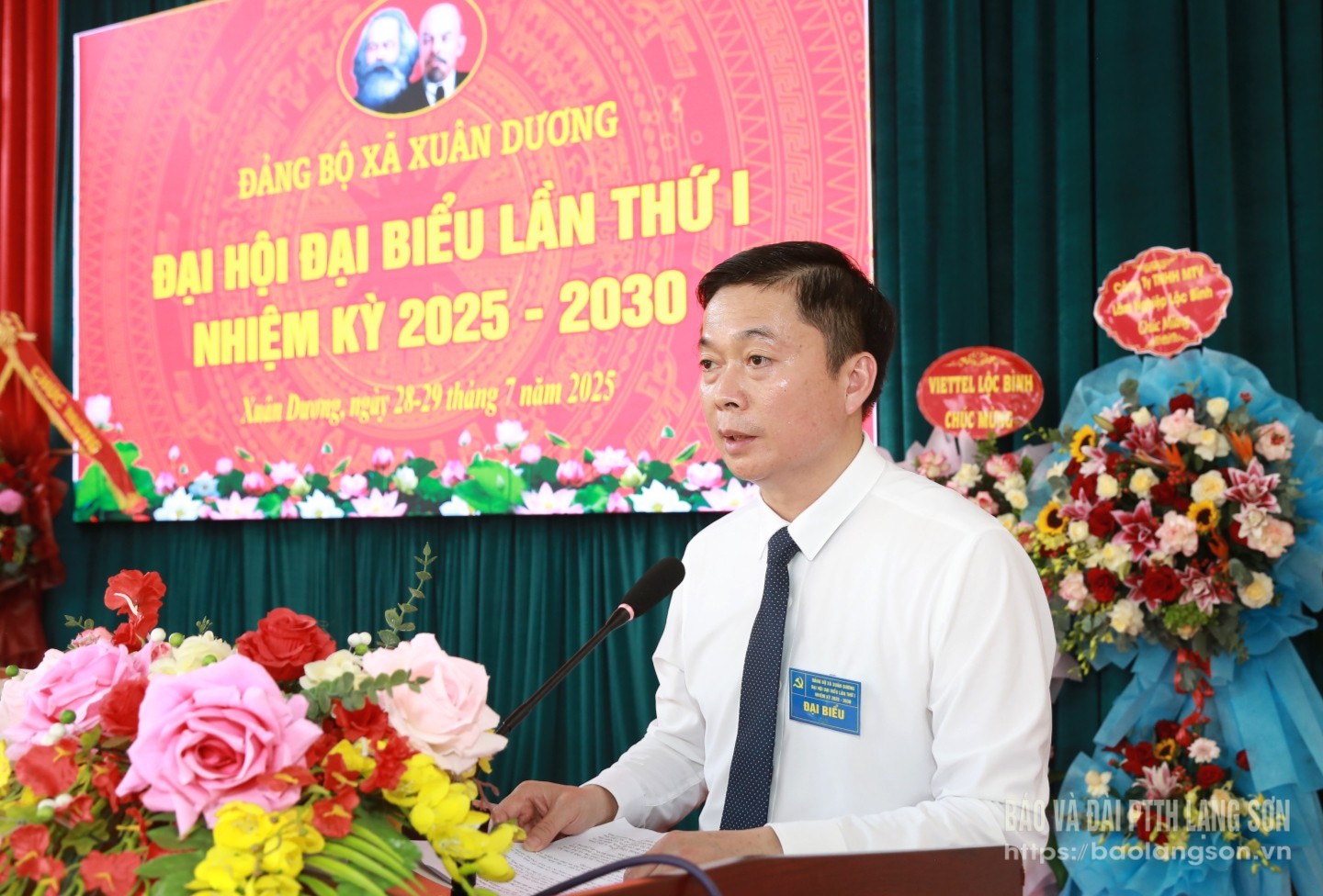 Đồng chí Đinh Hữu Học, Tỉnh ủy viên, Phó Chủ tịch Thường trực HĐND tỉnh phát biểu chỉ đạo tại đại hội