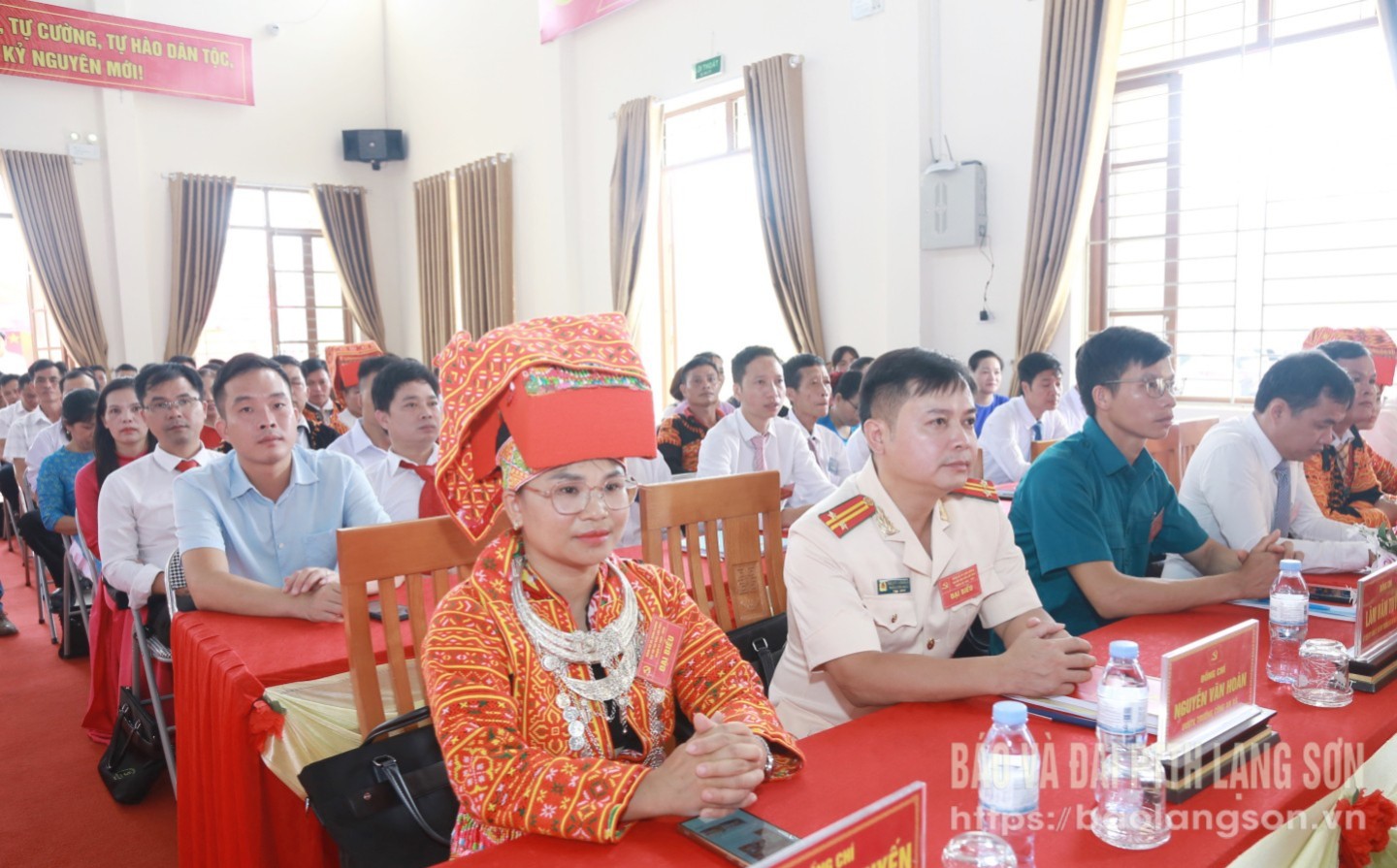 Các đại biểu dự đại hội