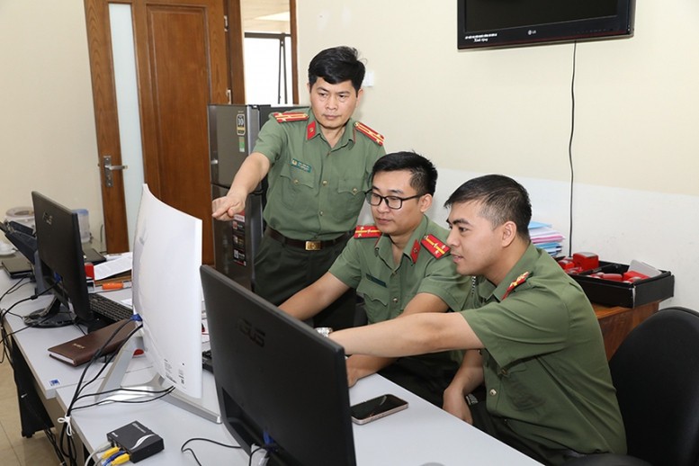 Lực lượng công an triển khai các biện pháp nghiệp vụ để phát hiện và triệt phá các đường dây tội phạm sử dụng công nghệ cao