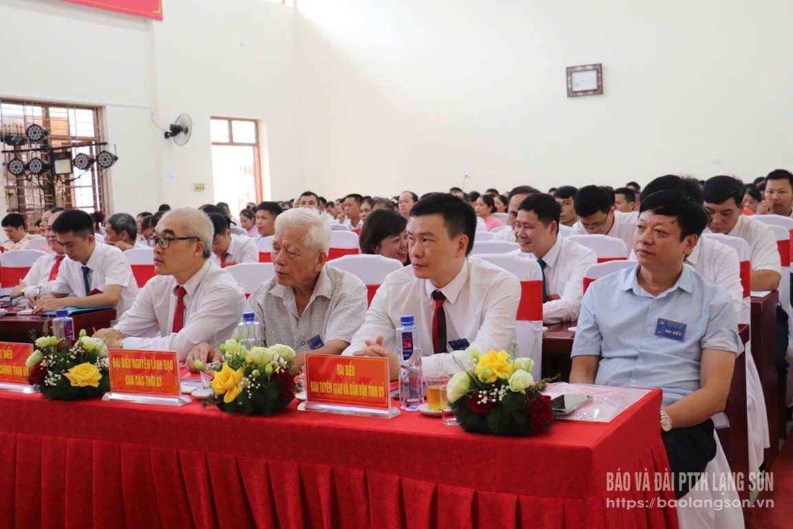 Các đại biểu dự Đại hội