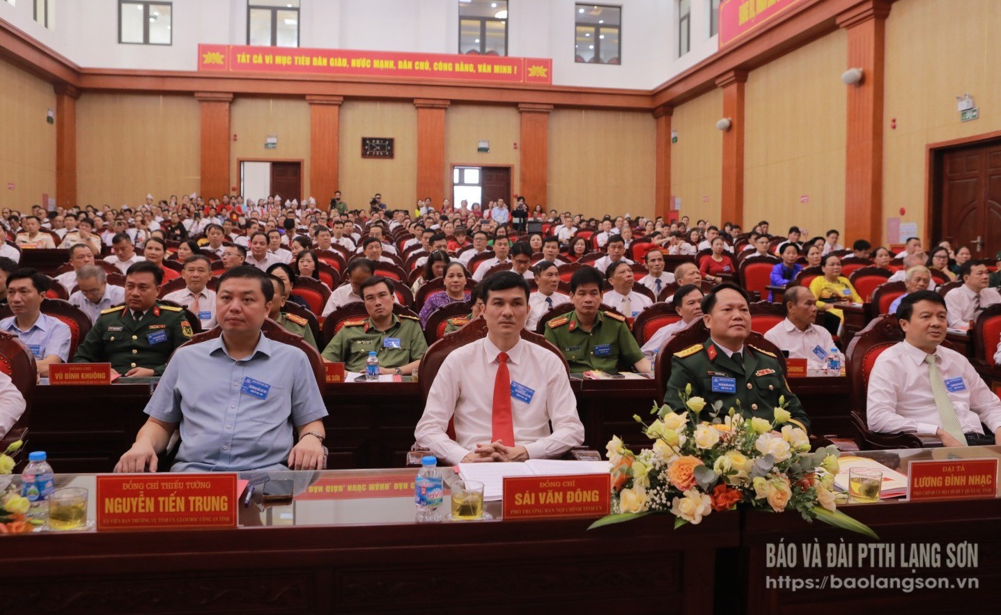 Các đại biểu dự đại hội