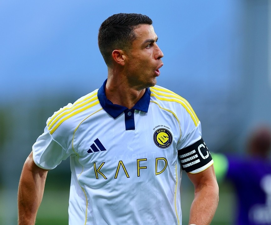 Ronaldo ghi bàn vào lưới Toulouse. Ảnh: Al Nassr