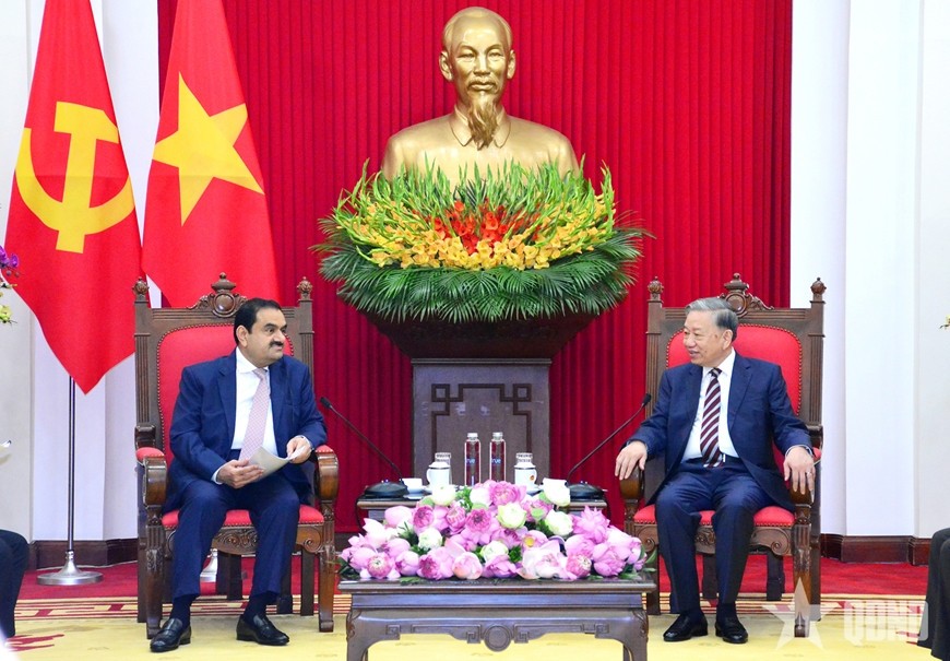 Tổng Bí thư Tô Lâm tiếp Chủ tịch Tập đoàn Adani, Ấn Độ.