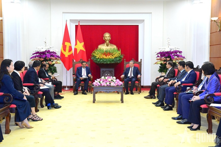 Quang cảnh buổi tiếp.