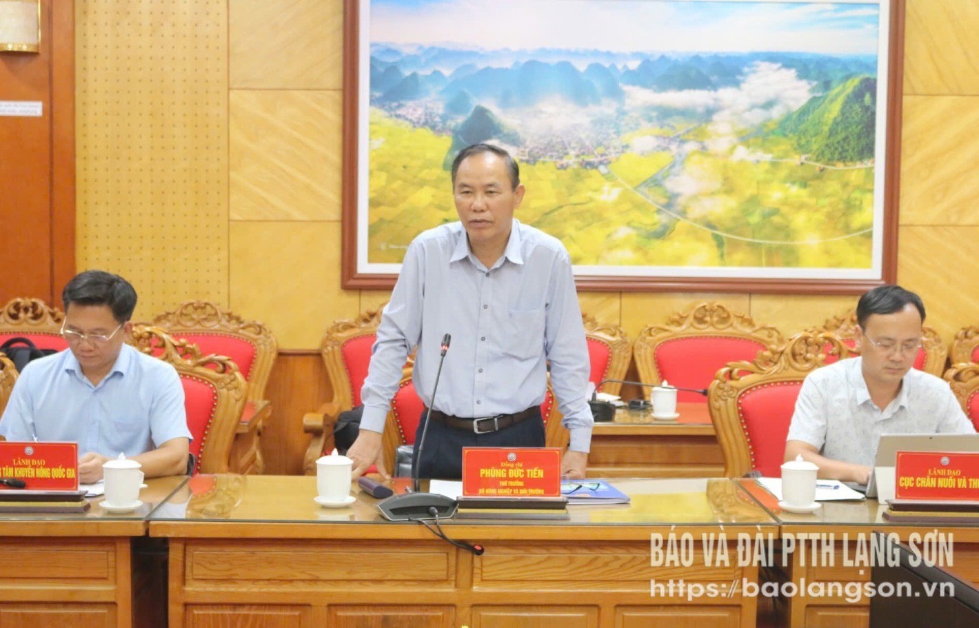 Đồng chí Thứ trưởng Bộ NN&MT phát biểu tại buổi làm việc