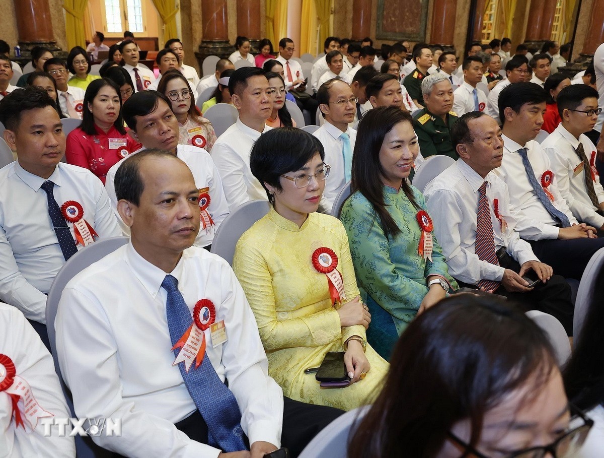 Ảnh tràn viền