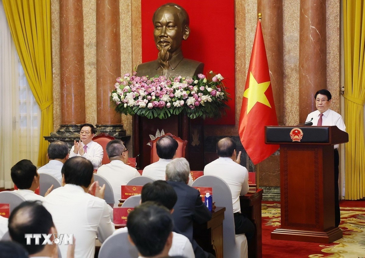 Ảnh tràn viền