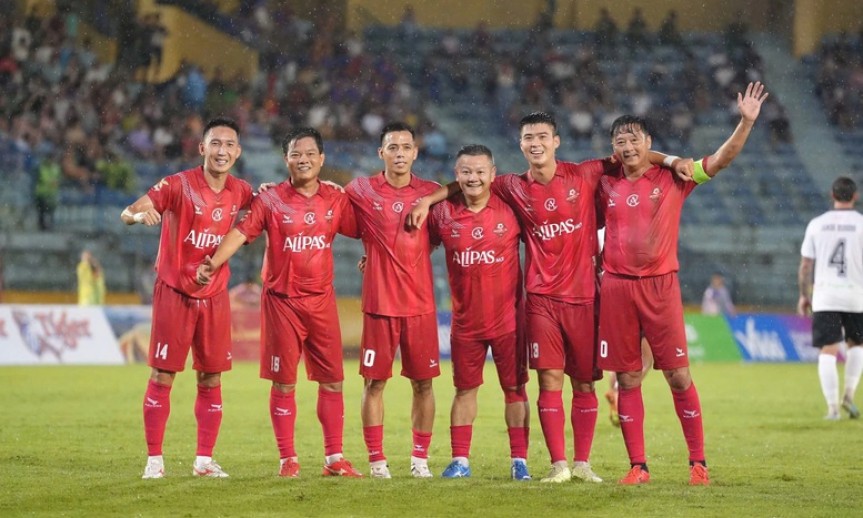 Việt Nam All Stars đánh bại dàn Huyền thoại MU
