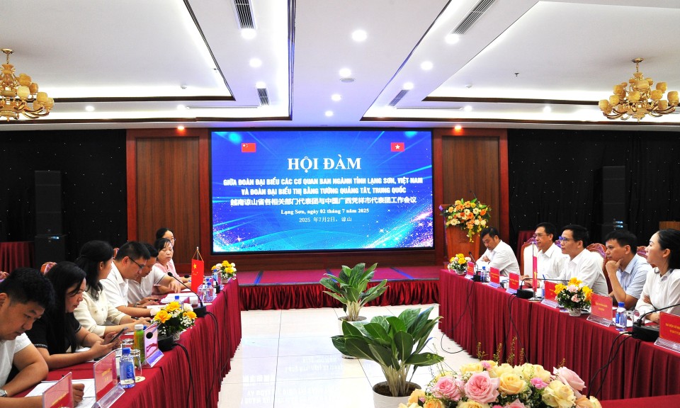Hội đàm xúc tiến, quảng bá các sự kiện thương mại và du lịch Việt - Trung   