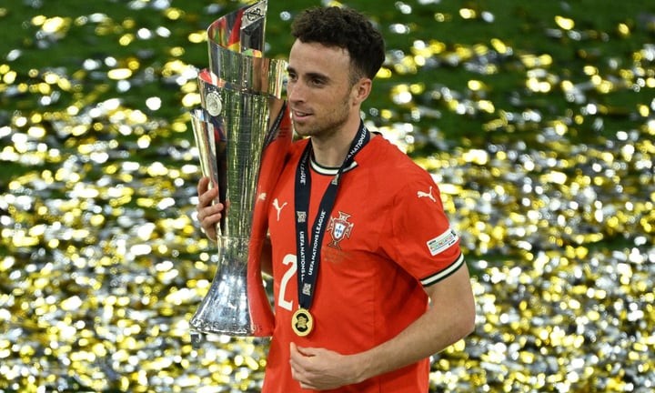 Ngôi sao Liverpool Diogo Jota qua đời trong tai nạn thảm khốc