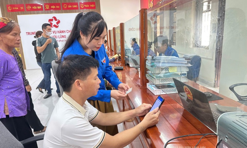 Thanh niên ra quân hỗ trợ vận hành mô hình chính quyền 2 cấp