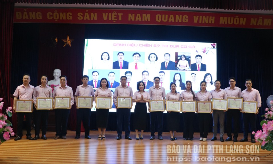 Chi nhánh Ngân hàng Chính sách xã hội tỉnh triển khai nhiệm vụ quý III