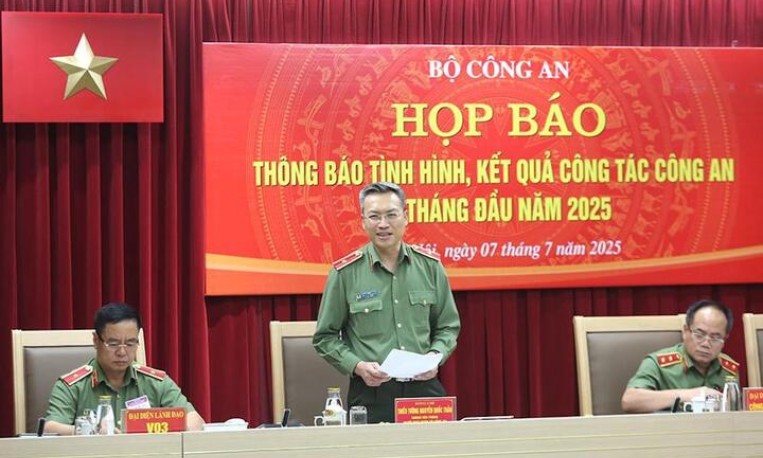Bộ Công an: Tiếp tục làm rõ hành vi quảng cáo sai sự thật tiếp tay cho hàng giả