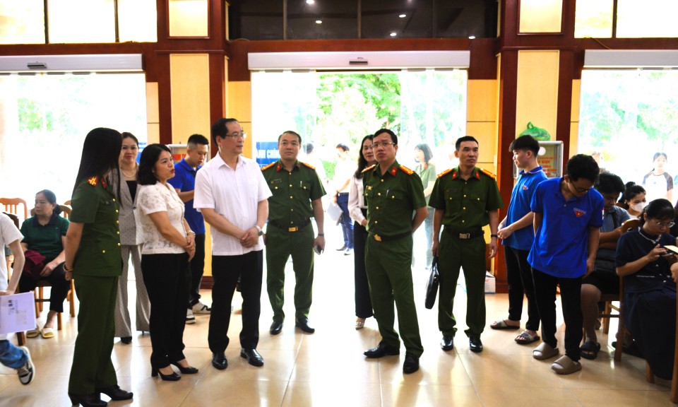Đoàn kiểm tra của Tổ Công tác triển khai Đề án 06 Quốc gia rà soát, đánh giá hệ thống thông tin theo mô hình mới tại tỉnh 