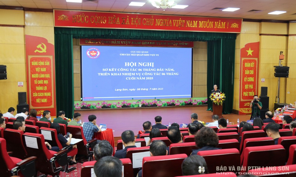Chi cục Hải quan khu vực VI tiếp tục thực hiện tốt kỷ luật, kỷ cương hành chính