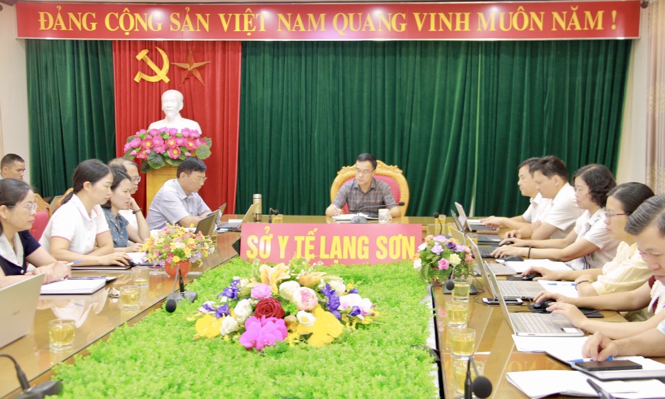 Tập huấn các quy định về phân cấp, phân quyền trong lĩnh vực y tế