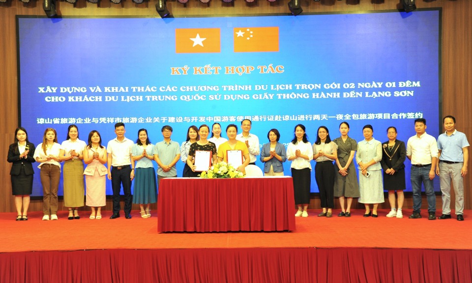 Xây dựng và khai thác các chương trình du lịch 2 ngày 1 đêm bằng giấy thông hành