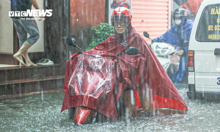 Dự báo thời tiết 10 ngày tới: Miền Bắc mưa dông, miền Trung nắng nóng diện rộng