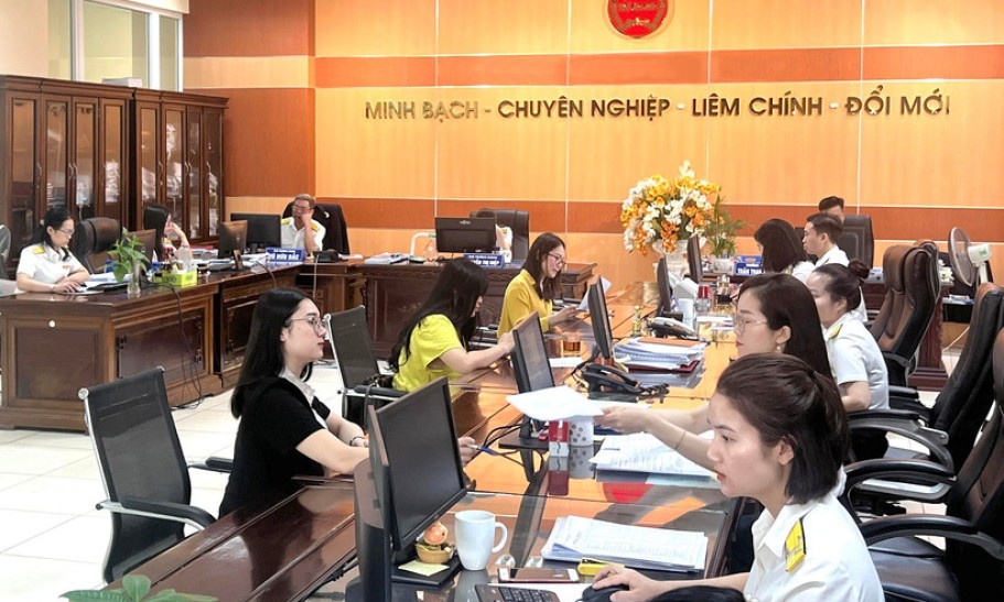Thu ngân sách Nhà nước 6 tháng đạt 1.332,3 nghìn tỷ đồng, bằng 68% dự toán