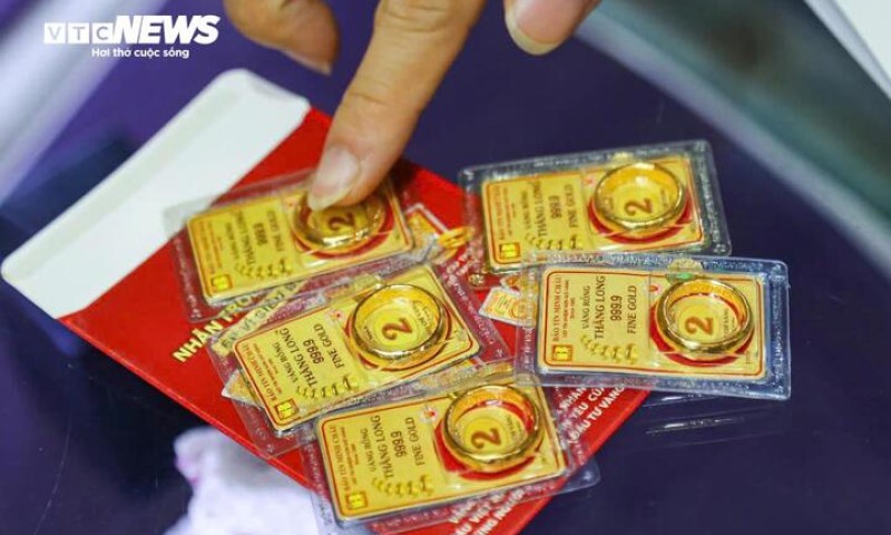 Giá vàng hôm nay 13/7: Trong nước tăng nhẹ