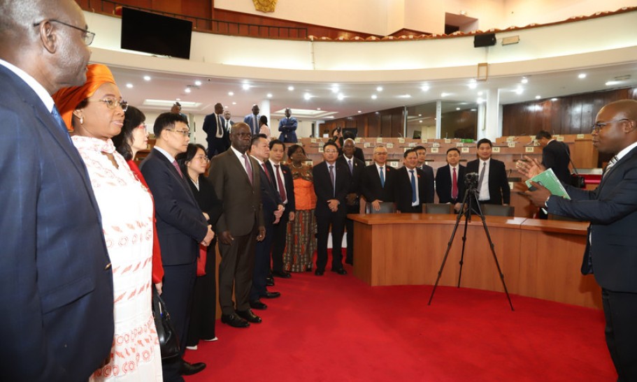 Việt Nam coi trọng quan hệ hợp tác hữu nghị với Côte d’Ivoire