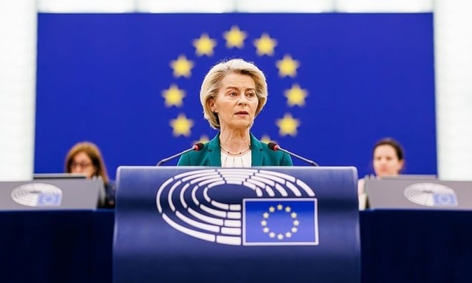 EU hoãn đáp trả thuế quan Mỹ