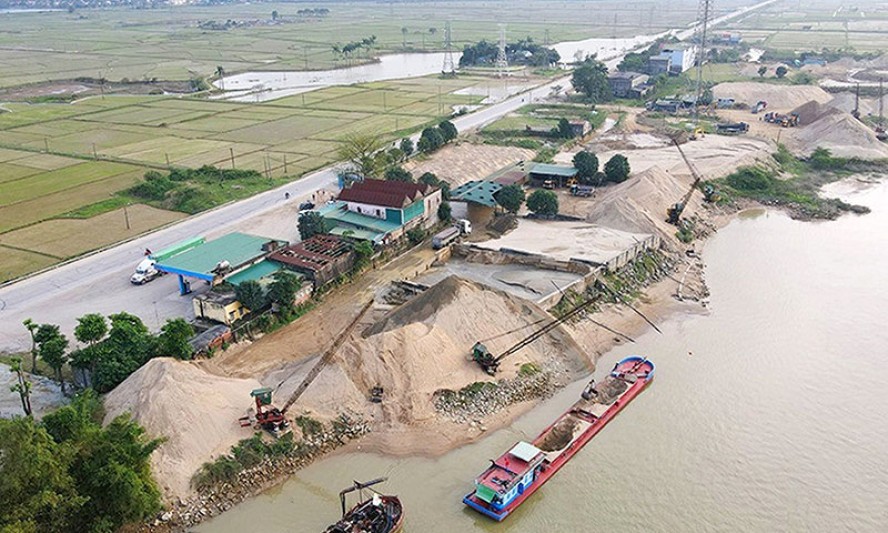 Nhiều “lỗ hổng” trong quản lý khai thác khoáng sản