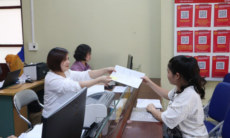 Vững vàng nghiệp vụ vì dân