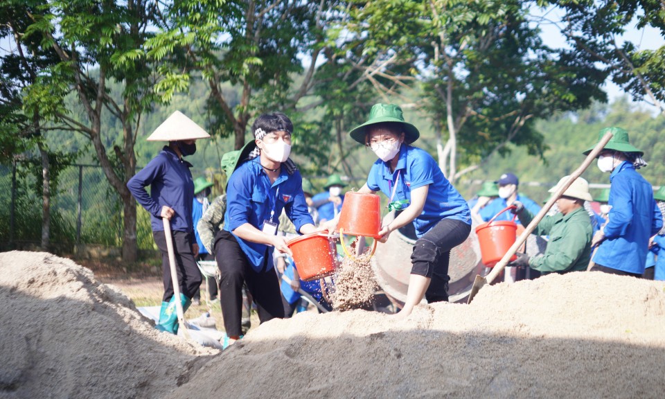 “Mùa hè xanh” tình nguyện