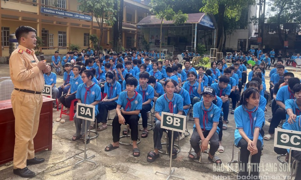 Phòng ngừa tai nạn giao thông ở thanh thiếu niên trong dịp hè