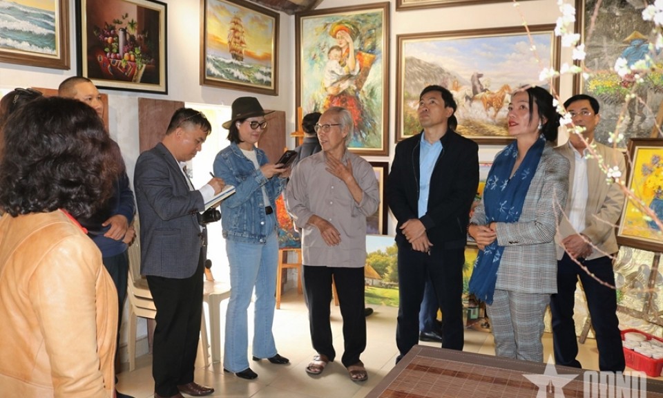Du lịch sinh thái từ bản sắc làng quê