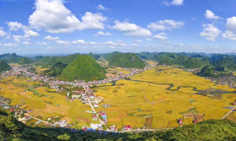 Niềm tin mới, khí thế mới