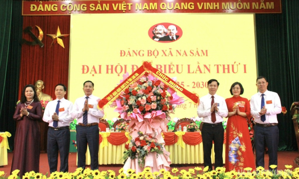Đại hội Đảng bộ xã Na Sầm nhiệm kỳ 2025 – 2030