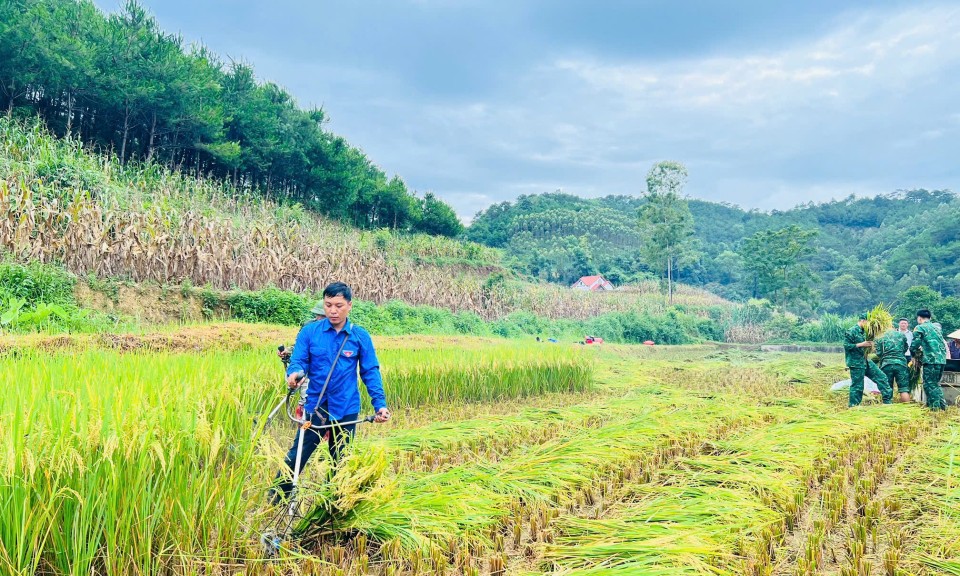 Tuổi trẻ đền ơn đáp nghĩa