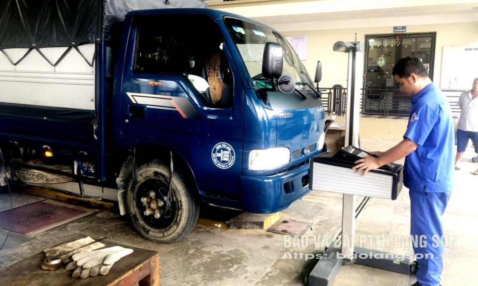 Mạo danh cán bộ trung tâm đăng kiểm xe để lừa đảo, chiếm đoạn tiền của chủ phương tiện cơ giới