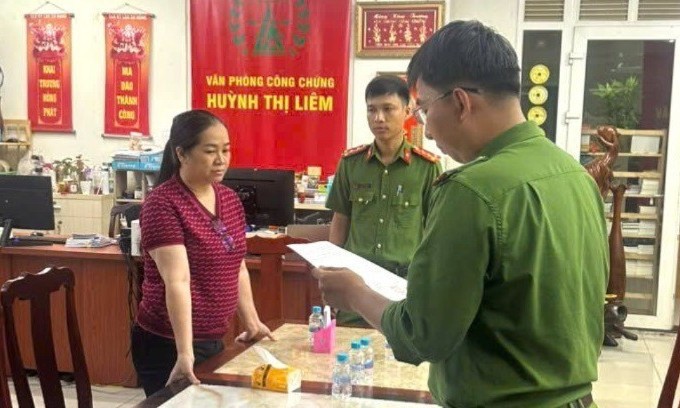 Bắt tạm giam một Trưởng văn phòng công chứng ở Đồng Nai