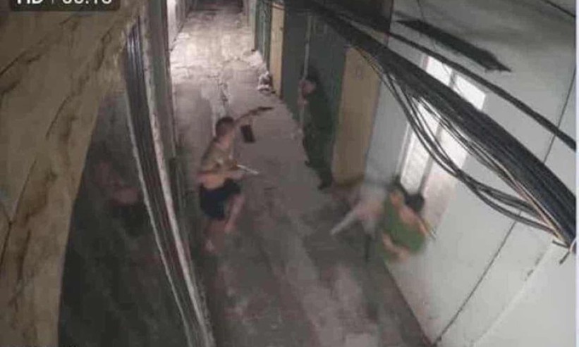 Truy bắt người đàn ông nổ súng khi công an kiểm tra hành chính