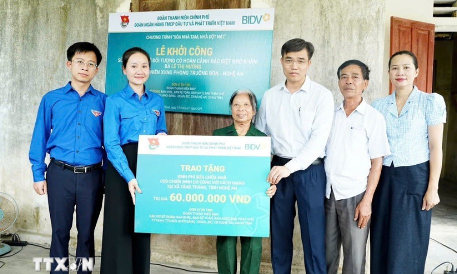 Bổ sung gần 2.000 tỷ đồng để các địa phương hỗ trợ nhà ở cho người có công