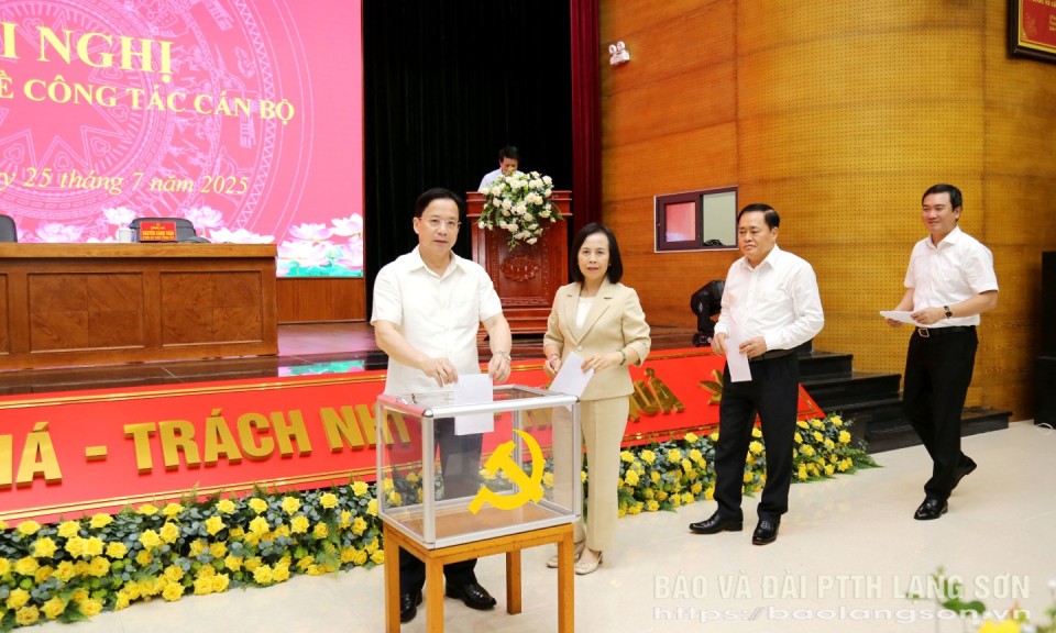 Hội nghị chuyên đề về công tác cán bộ:  Giới thiệu nhân sự chủ chốt cho nhiệm kỳ tới