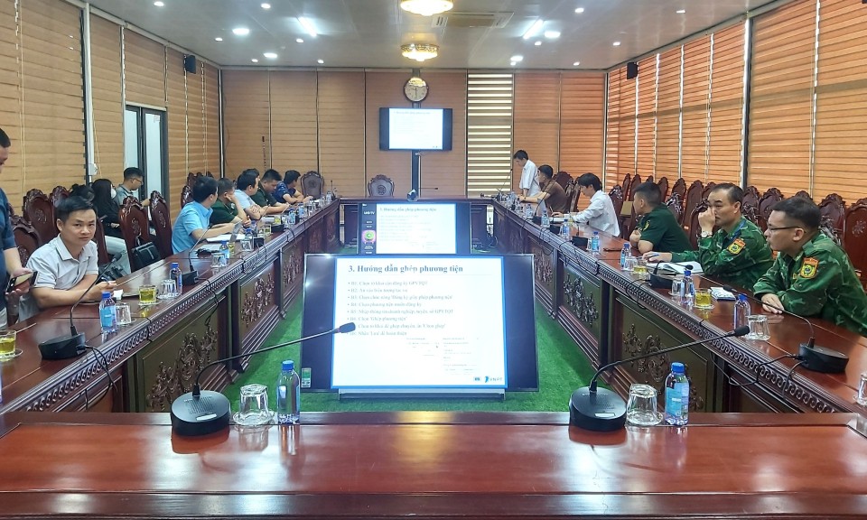 Hơn 40 doanh nghiệp, lực lượng làm việc tại cửa khẩu được tập huấn tính năng mới trên Nền tảng cửa khẩu số