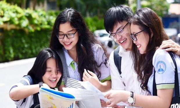 Lịch nộp lệ phí xét tuyển đại học, cao đẳng 2025 của các tỉnh thành