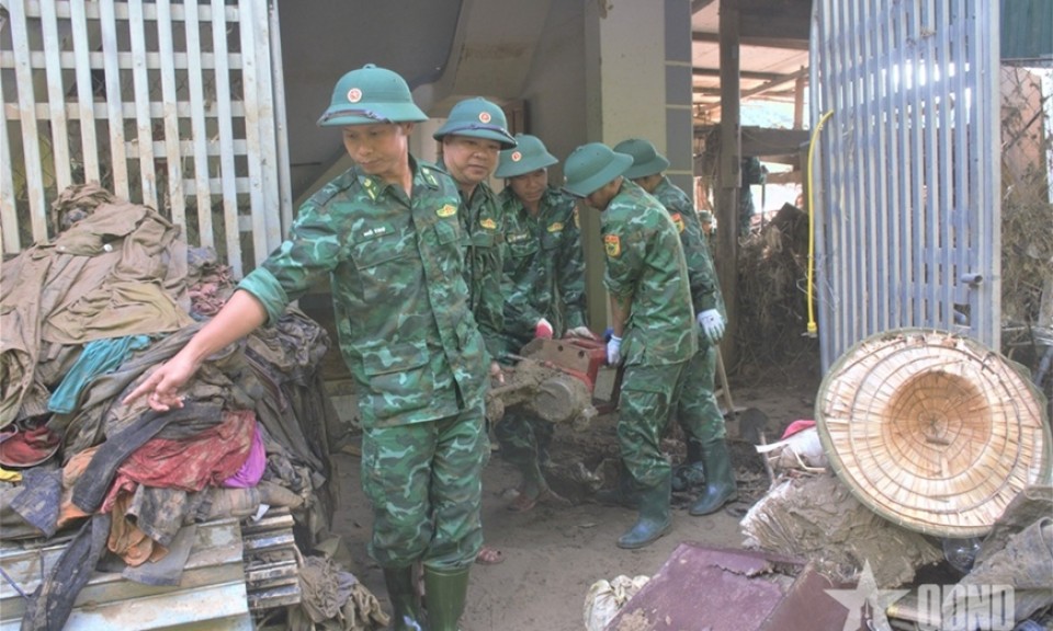 Tăng sức người, sức của giúp nhân dân vùng lũ