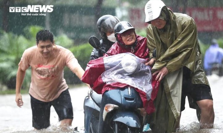 Dự báo thời tiết 10 ngày: Miền Bắc mưa nắng đan xen, đề phòng dông lốc, sấm sét